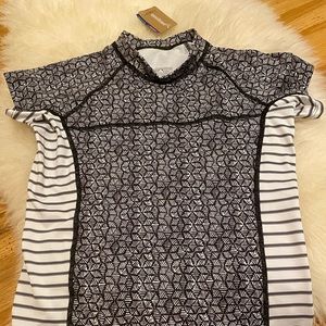 Patagonia Black and White Rashguard